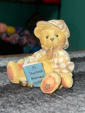 Vintage Cherished Teddies "Sherlock: Good Friends Are Hard To Find" figurine